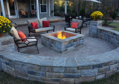 Holland's Hardscapes - Custom Building Outdoor Living